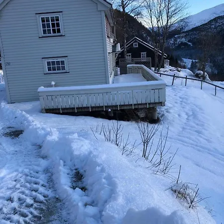 Cosy House At Old Farm At * Voss